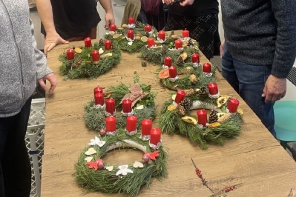 Klub Fíkus: Výroba adventních věnců